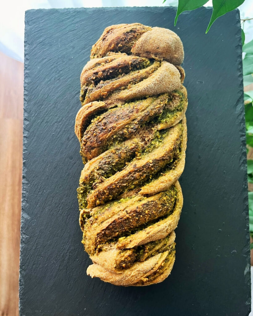 teljes értékű növényi recept - Medvehagymás kovászos babka