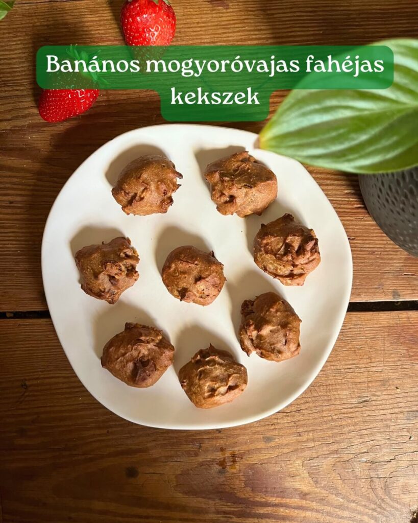 Banános mogyoróvajas fahéjas kekszek
