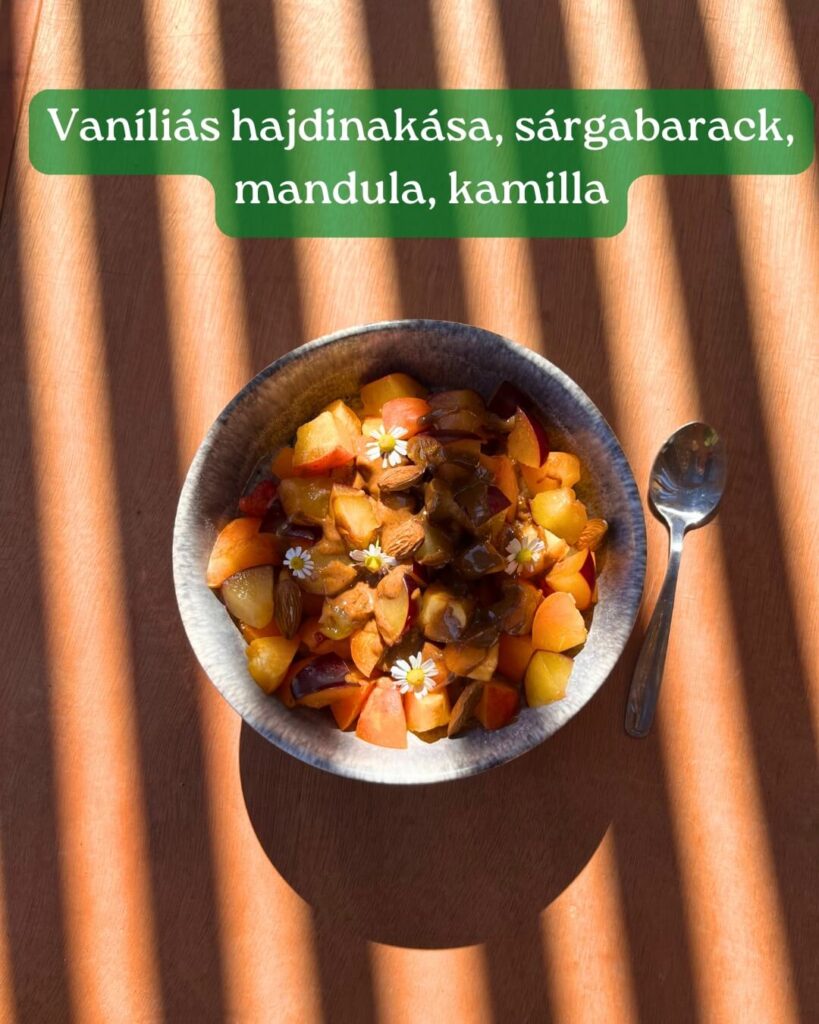 Korfu ételek: Vanilias-hajdinakasa-sargabarack-mandula-kamilla