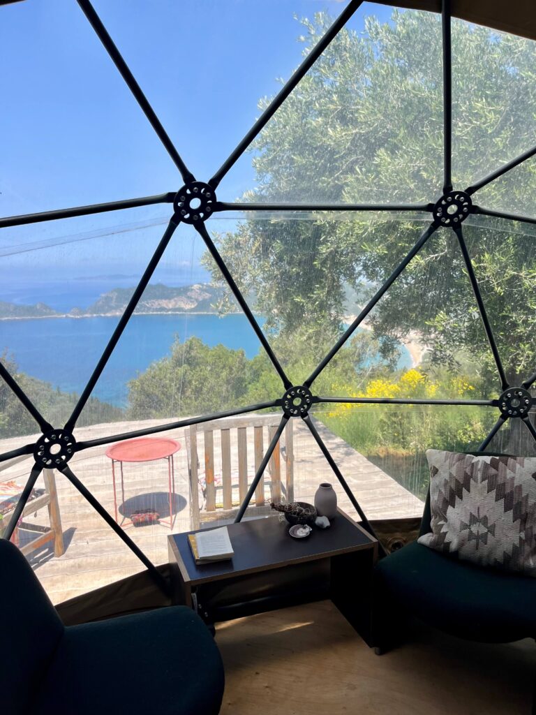 szállásunk Korfun_glamping sátor